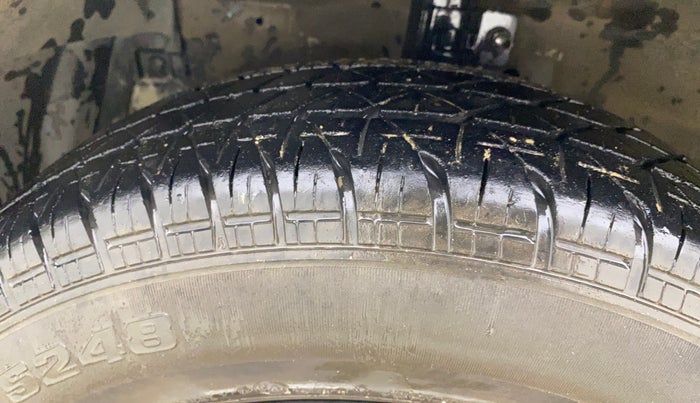 2014 Maruti Swift Dzire VXI, Petrol, Manual, 67,744 km, Left Front Tyre Tread