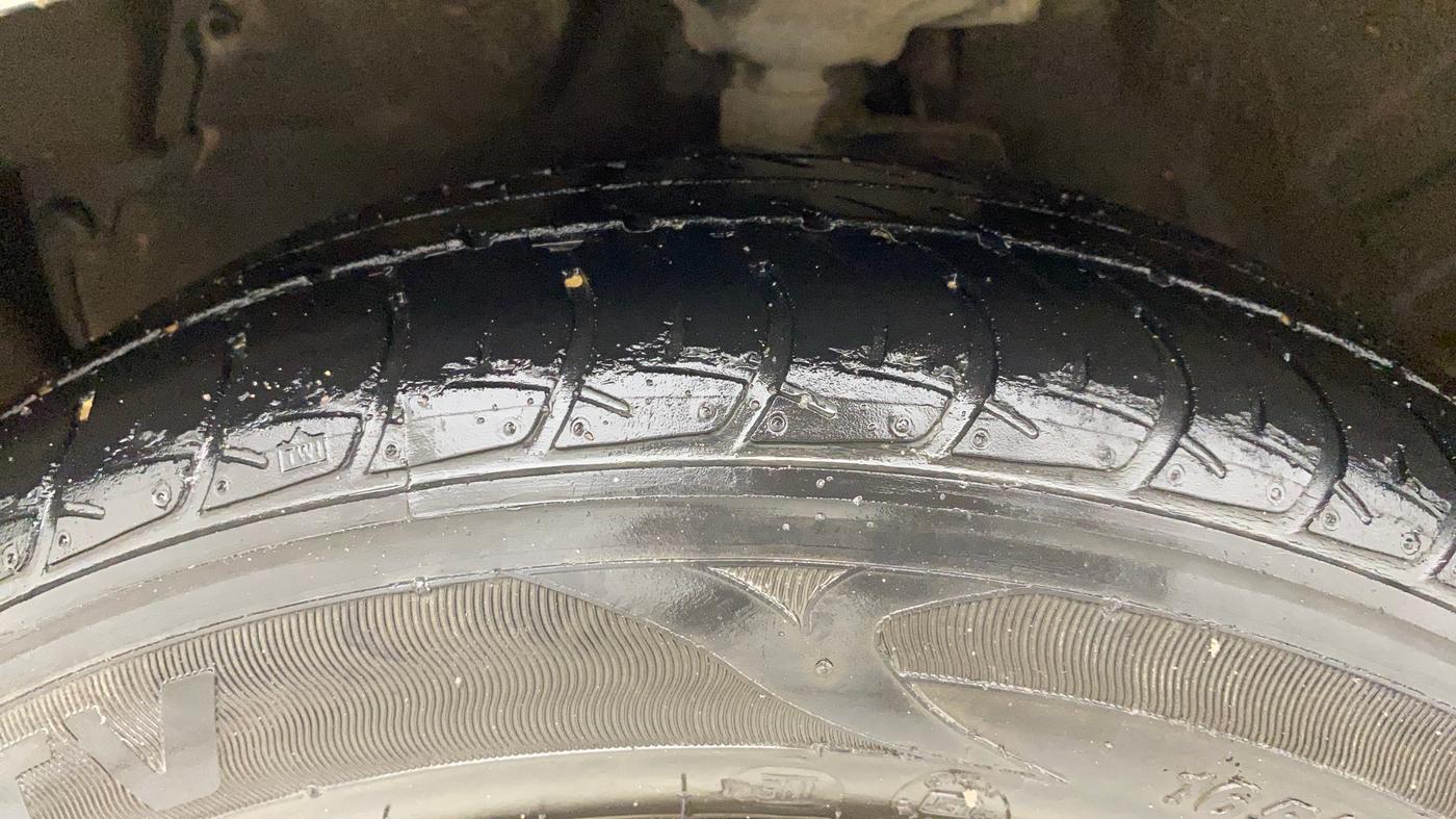 2019 Maruti Celerio ZXI AMT, Petrol, Automatic, 33,716 km, Left Front Tyre Tread