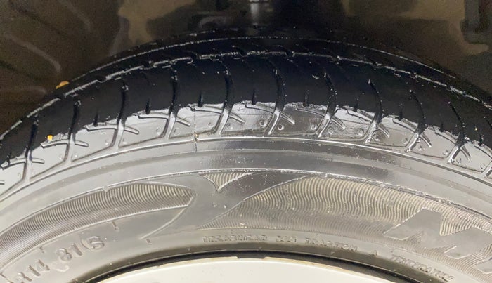 2019 Maruti Celerio ZXI AMT, Petrol, Automatic, 33,716 km, Right Front Tyre Tread