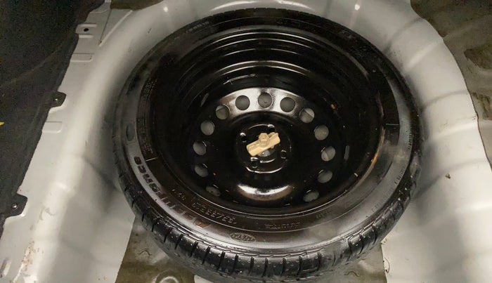 2016 Hyundai Verna 1.6 VTVT SX, Petrol, Manual, 38,980 km, Spare Tyre