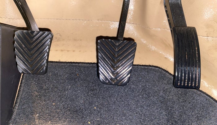 2016 Hyundai Verna 1.6 VTVT SX, Petrol, Manual, 38,980 km, Pedals