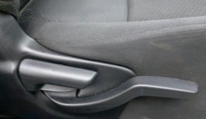 2017 Honda BR-V 1.5L I-VTEC S, CNG, Manual, 64,668 km, Driver Side Adjustment Panel