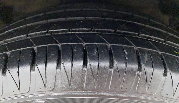 2010 Honda Accord 2.4 MT, Petrol, Manual, 44,842 km, Right Front Tyre Tread