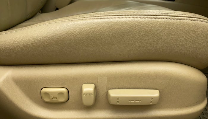 2010 Honda Accord 2.4 MT, Petrol, Manual, 44,842 km, Driver Side Adjustment Panel