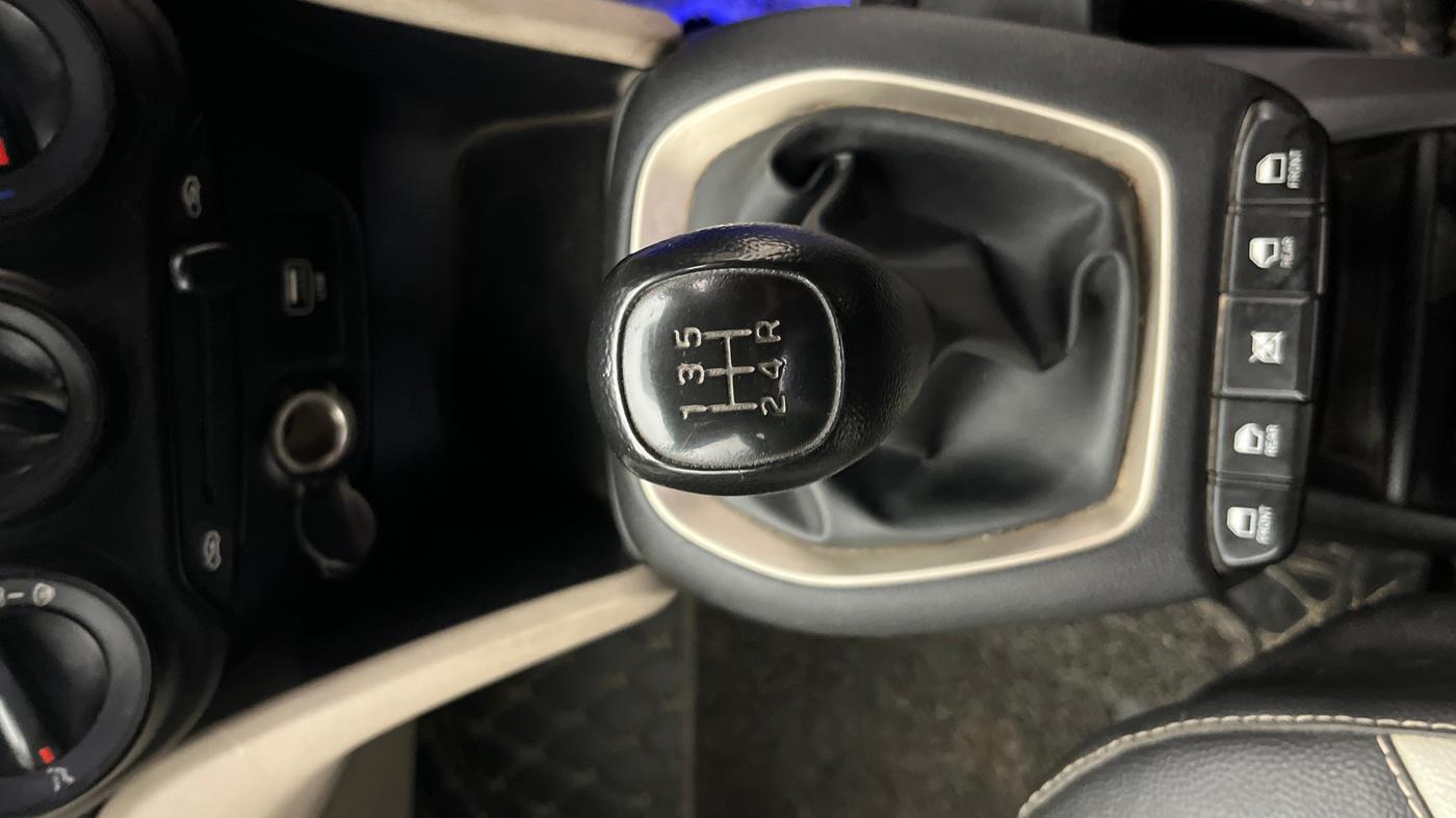 2019 Hyundai NEW SANTRO SPORTZ MT, Petrol, Manual, 39,000 km, Gear Lever