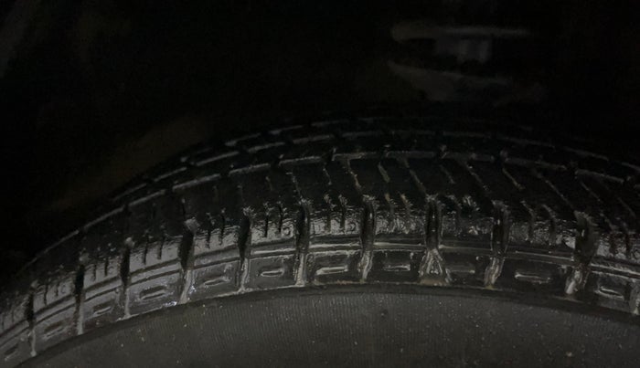 2019 Maruti Alto K10 VXI, Petrol, Manual, 17,156 km, Left Front Tyre Tread