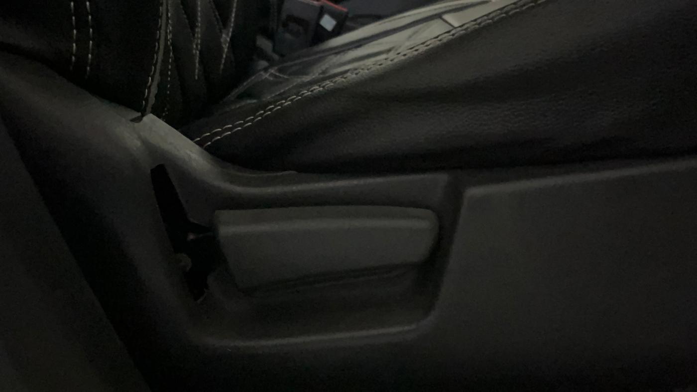 2019 Maruti Alto K10 VXI, Petrol, Manual, 17,179 km, Driver Side Adjustment Panel