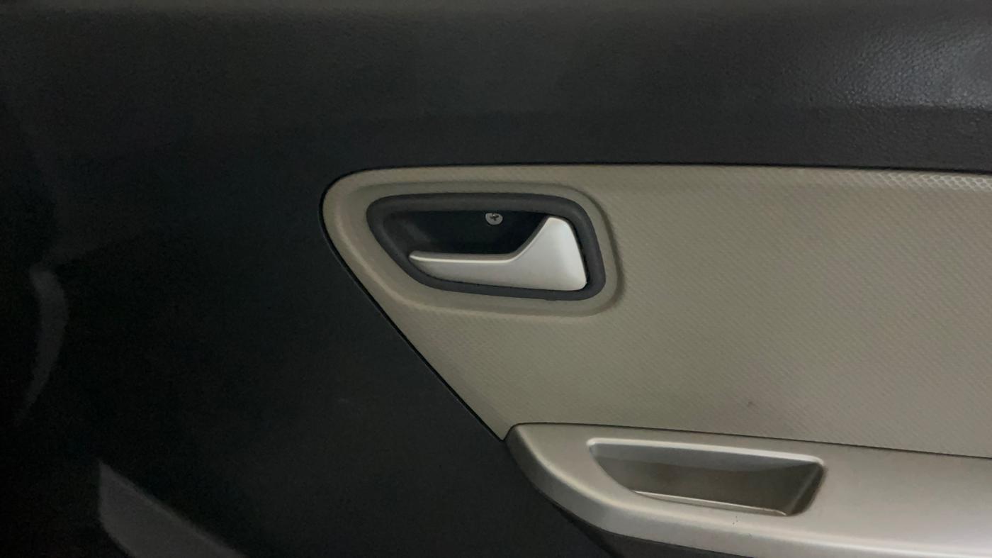 2019 Maruti Alto K10 VXI, Petrol, Manual, 17,179 km, Driver Side Door Panels Control