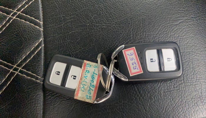 2016 Honda BR-V 1.5L I-VTEC V CVT, Petrol, Automatic, 61,607 km, Key Close Up