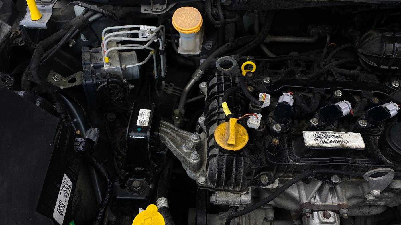 2020 Tata ALTROZ XZ PETROL, Petrol, Manual, 25,106 km, Engine View - Right