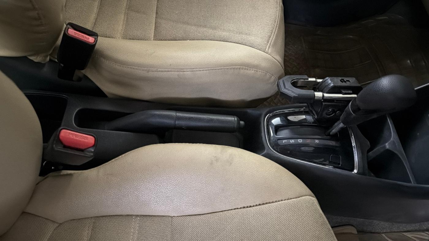 2019 Honda Amaze 1.2L I-VTEC S CVT, Petrol, Automatic, 46,064 km, Gear Lever