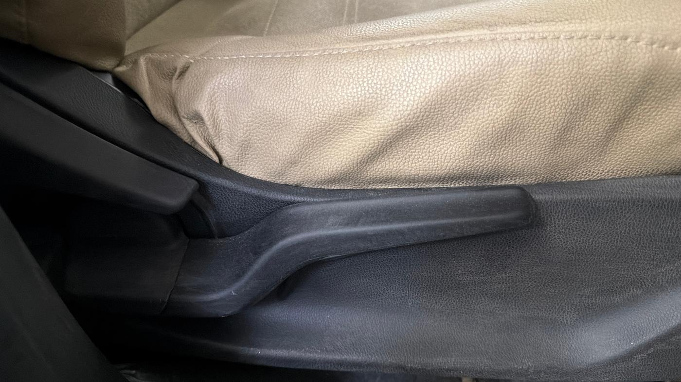 2019 Honda Amaze 1.2L I-VTEC S CVT, Petrol, Automatic, 46,064 km, Driver Side Adjustment Panel