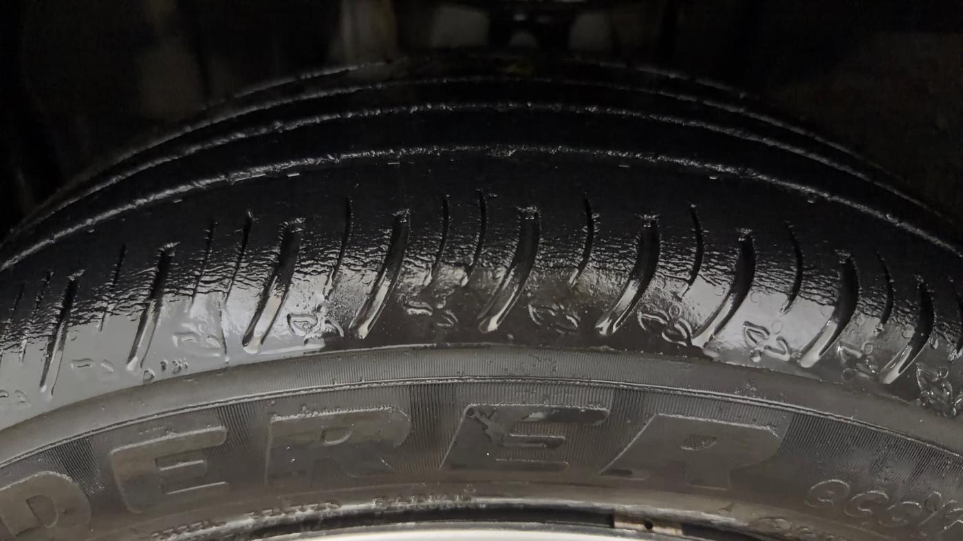 2021 Nissan MAGNITE XL, Petrol, Manual, 38,125 km, Left Front Tyre Tread