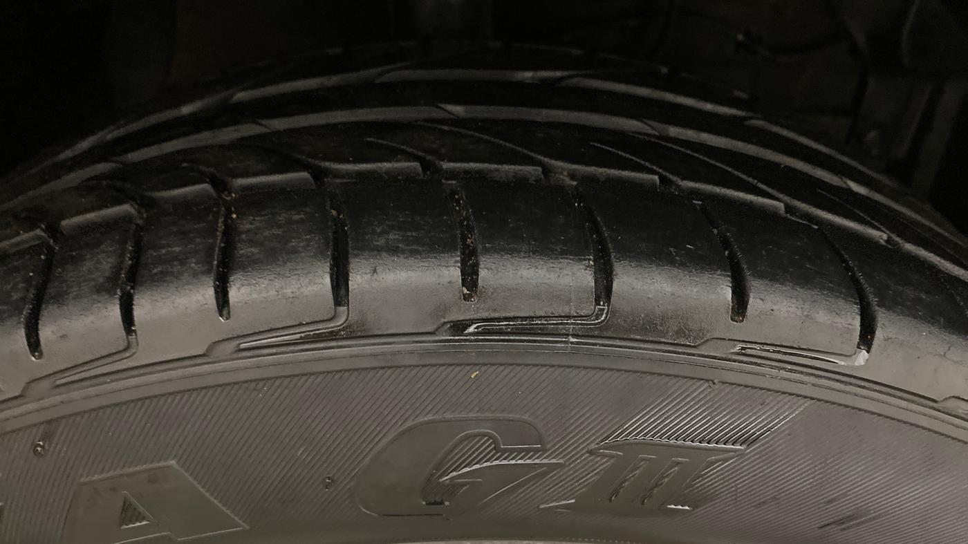 2021 Maruti Vitara Brezza VXI, Petrol, Manual, 1,13,683 km, Right Front Tyre Tread
