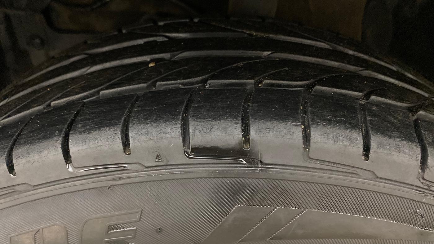 2021 Maruti Vitara Brezza VXI, Petrol, Manual, 1,13,683 km, Left Front Tyre Tread