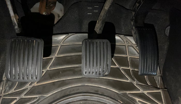 2016 Hyundai Xcent S 1.2, Petrol, Manual, 84,129 km, Pedals