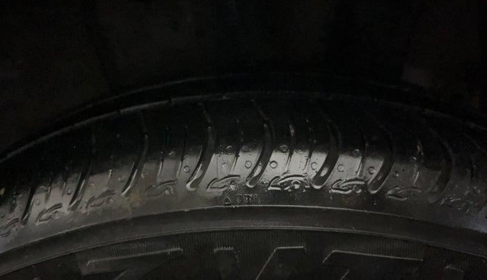 2016 Hyundai Xcent S 1.2, Petrol, Manual, 84,129 km, Left Rear Tyre Tread