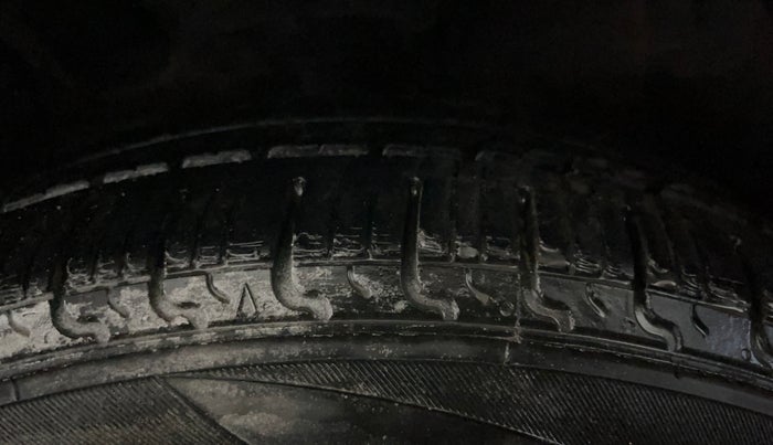 2016 Hyundai Xcent S 1.2, Petrol, Manual, 84,129 km, Left Front Tyre Tread