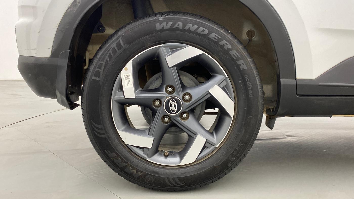 2021 Hyundai VENUE SX 1.0 GDI IMT, Petrol, Manual, 16,435 km, Right Rear Wheel