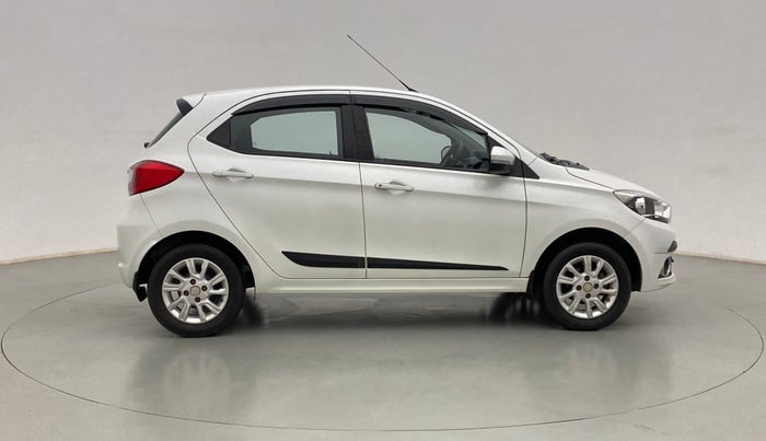 2017 Tata Tiago XZ 1.2 REVOTRON, Petrol, Manual, 28,838 km, Right Side View