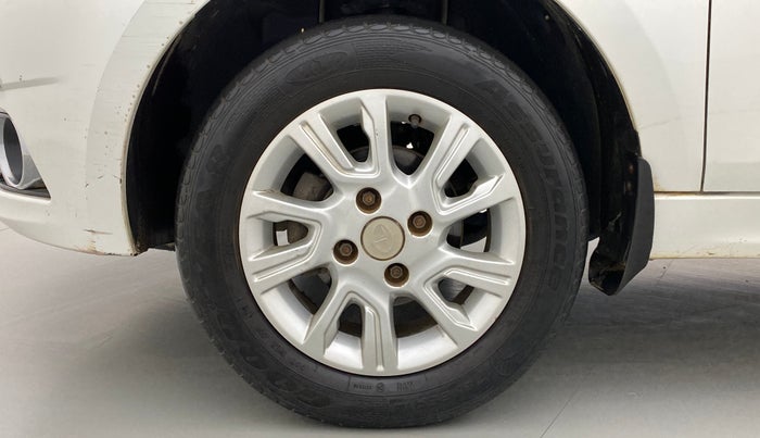 2017 Tata Tiago XZ 1.2 REVOTRON, Petrol, Manual, 28,838 km, Left Front Wheel