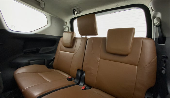 2017 Toyota Innova Crysta 2.7 ZX AT 7 STR, Petrol, Automatic, 85,231 km, Third Seat Row ( optional )