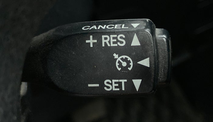 2017 Toyota Innova Crysta 2.7 ZX AT 7 STR, Petrol, Automatic, 85,231 km, Adaptive Cruise Control