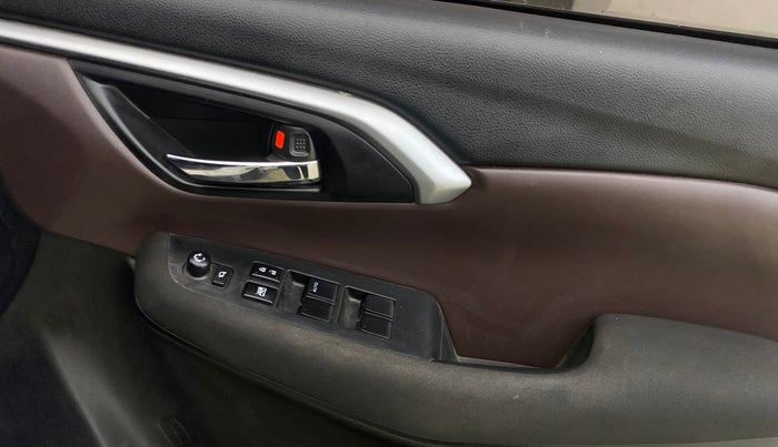 2023 Maruti Grand Vitara DELTA CNG, CNG, Manual, 43,271 km, Driver Side Door Panels Control