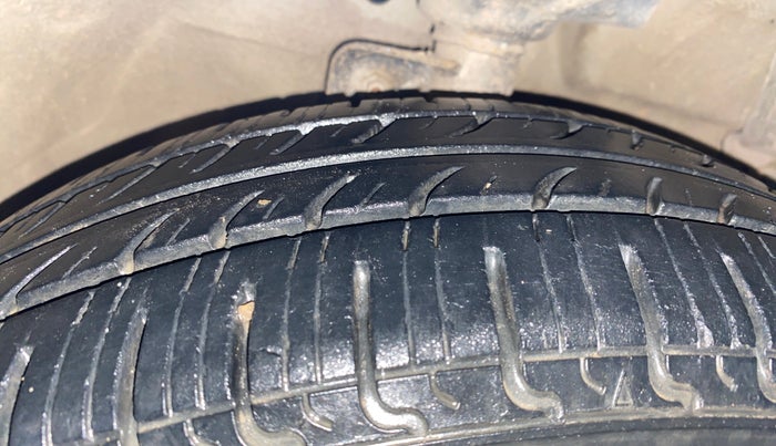 2018 Maruti Celerio ZXI, Petrol, Manual, 75,453 km, Right Front Tyre Tread