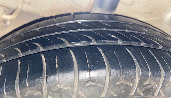 2018 Maruti Celerio ZXI, Petrol, Manual, 75,453 km, Right Rear Tyre Tread
