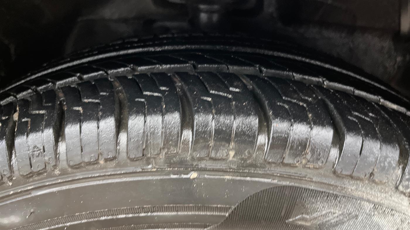 2014 Maruti Celerio VXI AMT, Petrol, Automatic, 27,852 km, Right Front Tyre Tread