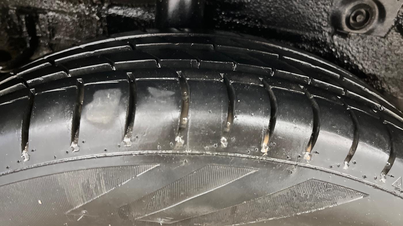2014 Maruti Celerio VXI AMT, Petrol, Automatic, 27,852 km, Right Rear Tyre Tread