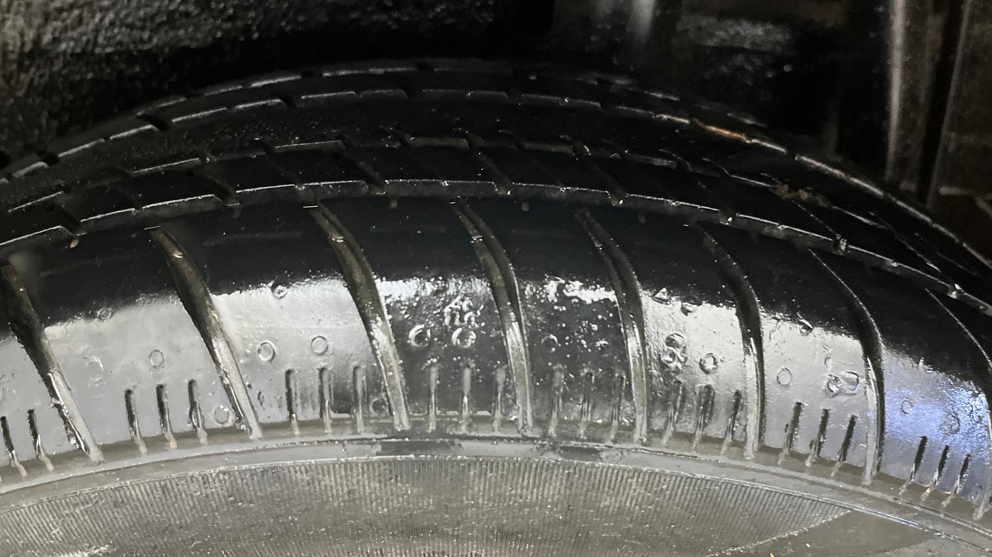 2014 Maruti Celerio VXI AMT, Petrol, Automatic, 27,852 km, Left Rear Tyre Tread
