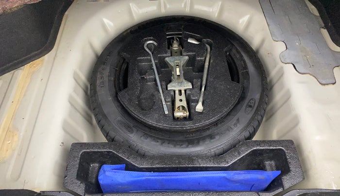 2017 Maruti Ciaz DELTA DIESEL 1.3, Diesel, Manual, 90,990 km, Spare Tyre