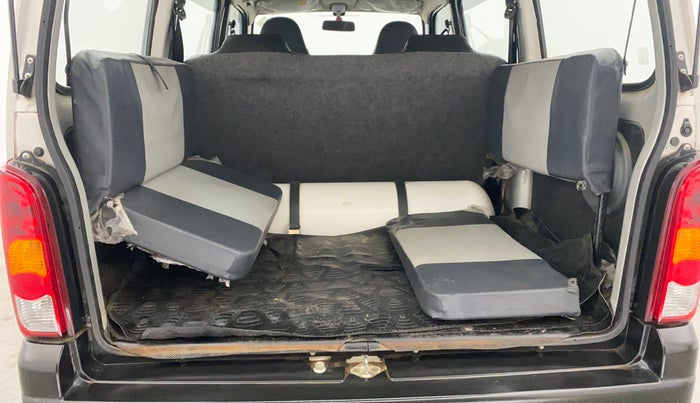 2022 Maruti Eeco 5 STR AC CNG (O), CNG, Manual, 15,500 km, Boot Inside