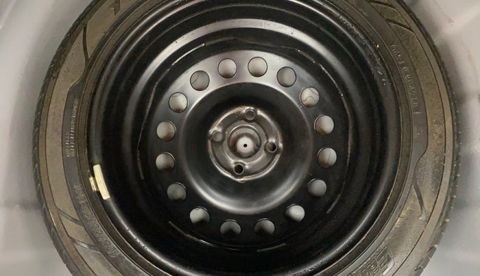 2014 Hyundai Verna FLUIDIC 1.6 CRDI SX, Diesel, Manual, 1,35,671 km, Spare Tyre