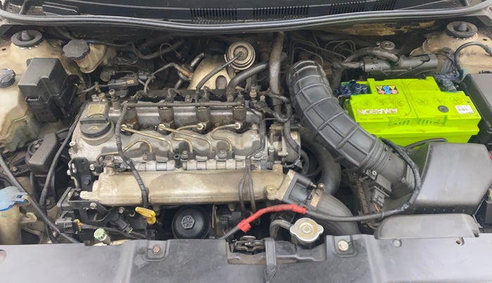 2014 Hyundai Verna FLUIDIC 1.6 CRDI SX, Diesel, Manual, 1,35,671 km, Engine View