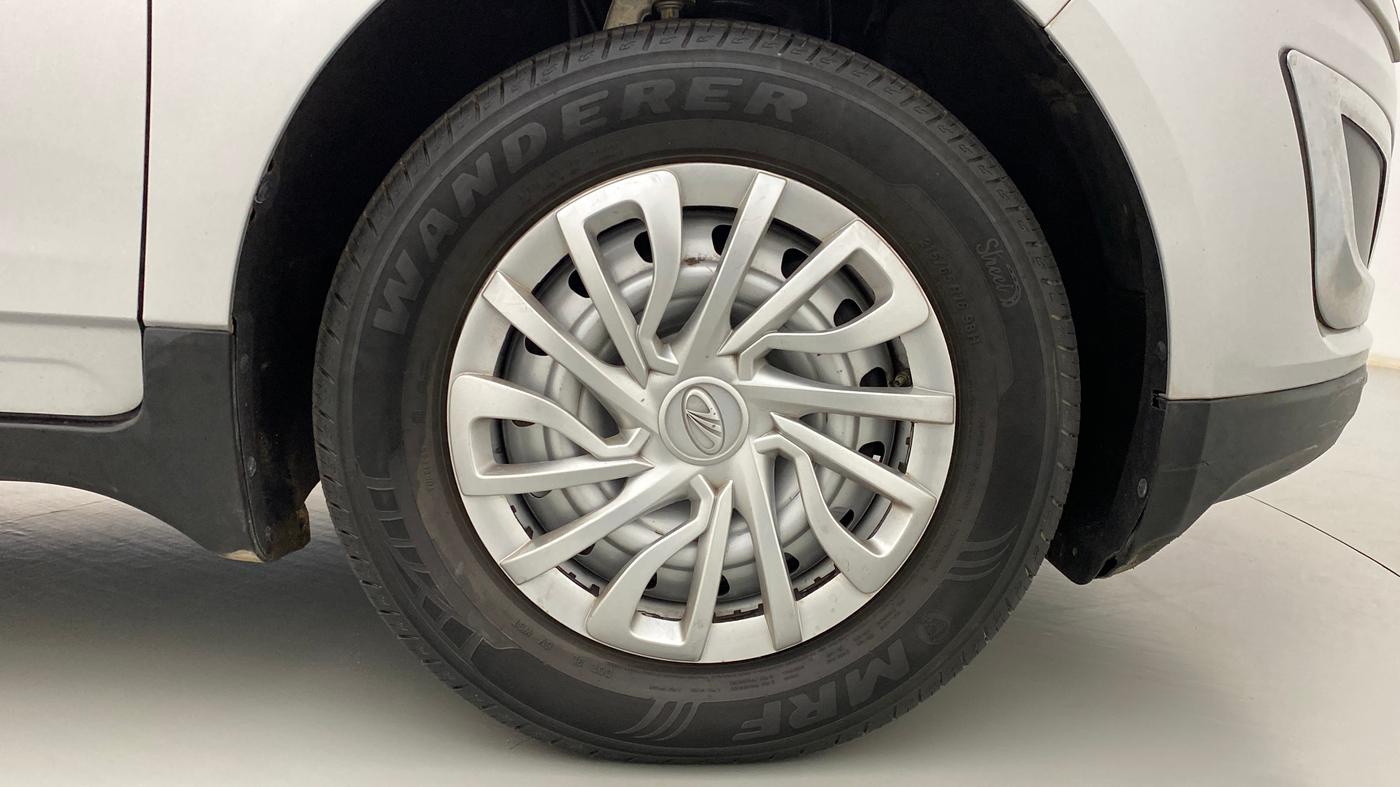 2018 Mahindra MARAZZO M2 8 STR, Diesel, Manual, 18,601 km, Right Front Wheel