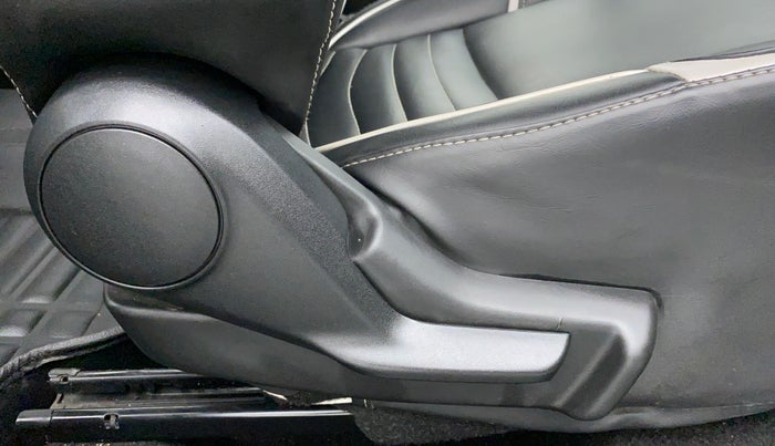 2019 Maruti Baleno DELTA 1.2 K12, Petrol, Manual, 25,856 km, Driver Side Adjustment Panel
