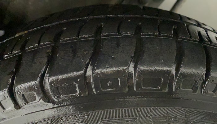 2013 Maruti Alto 800 LXI, Petrol, Manual, 22,138 km, Left Rear Tyre Tread