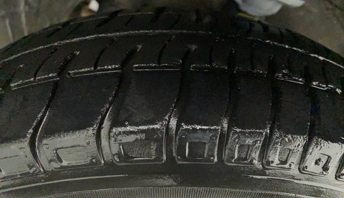 2013 Maruti Alto 800 LXI, Petrol, Manual, 22,138 km, Right Rear Tyre Tread
