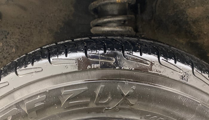 2017 Maruti Alto 800 LXI, Petrol, Manual, 79,411 km, Left Front Tyre Tread