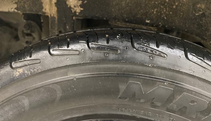 2017 Maruti Alto 800 LXI, Petrol, Manual, 79,411 km, Right Rear Tyre Tread