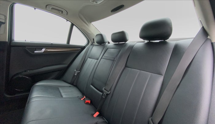2011 Mercedes Benz C Class 	250 CDI ELEGANCE AT, Diesel, Automatic, 43,438 km, Right Side Rear Door Cabin