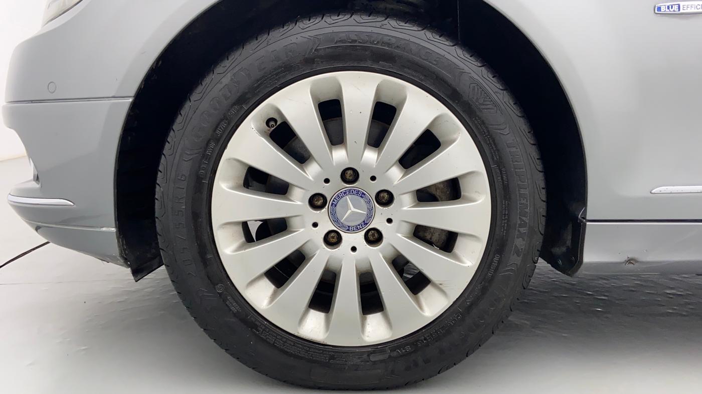 2011 Mercedes Benz C Class 	250 CDI ELEGANCE AT, Diesel, Automatic, 43,438 km, Left Front Wheel