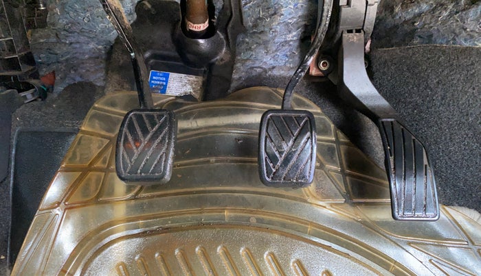 2017 Maruti Vitara Brezza ZDI PLUS DUAL TONE, Diesel, Manual, 98,175 km, Pedals