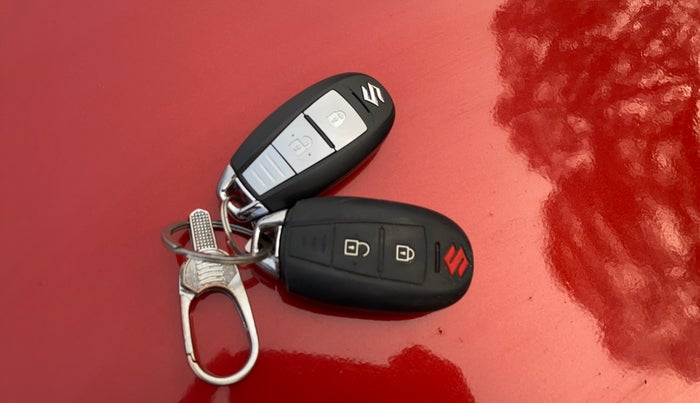 2017 Maruti Vitara Brezza ZDI PLUS DUAL TONE, Diesel, Manual, 98,175 km, Key Close Up