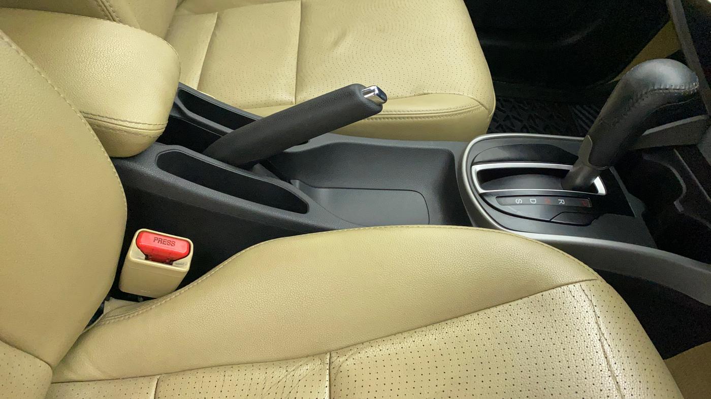 2017 Honda City 1.5L I-VTEC VX CVT, Petrol, Automatic, 1,07,097 km, Gear Lever
