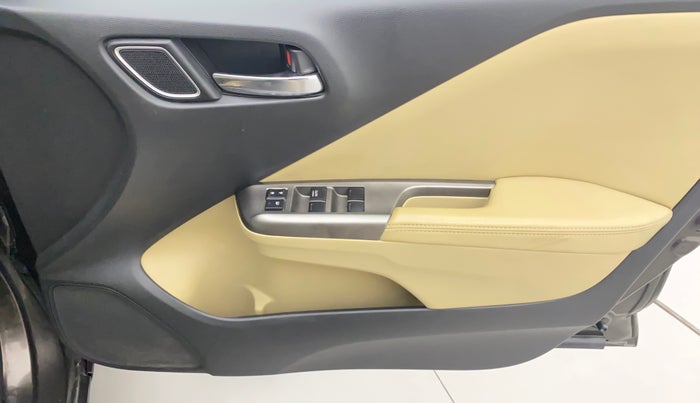 2017 Honda City 1.5L I-VTEC VX CVT, Petrol, Automatic, 1,07,097 km, Driver Side Door Panels Control