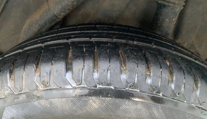 2020 Hyundai Verna SX 1.5 VTVT, Petrol, Manual, 10,417 km, Left Rear Tyre Tread